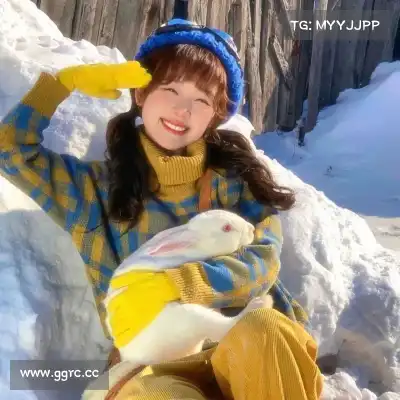 黄婧茵
